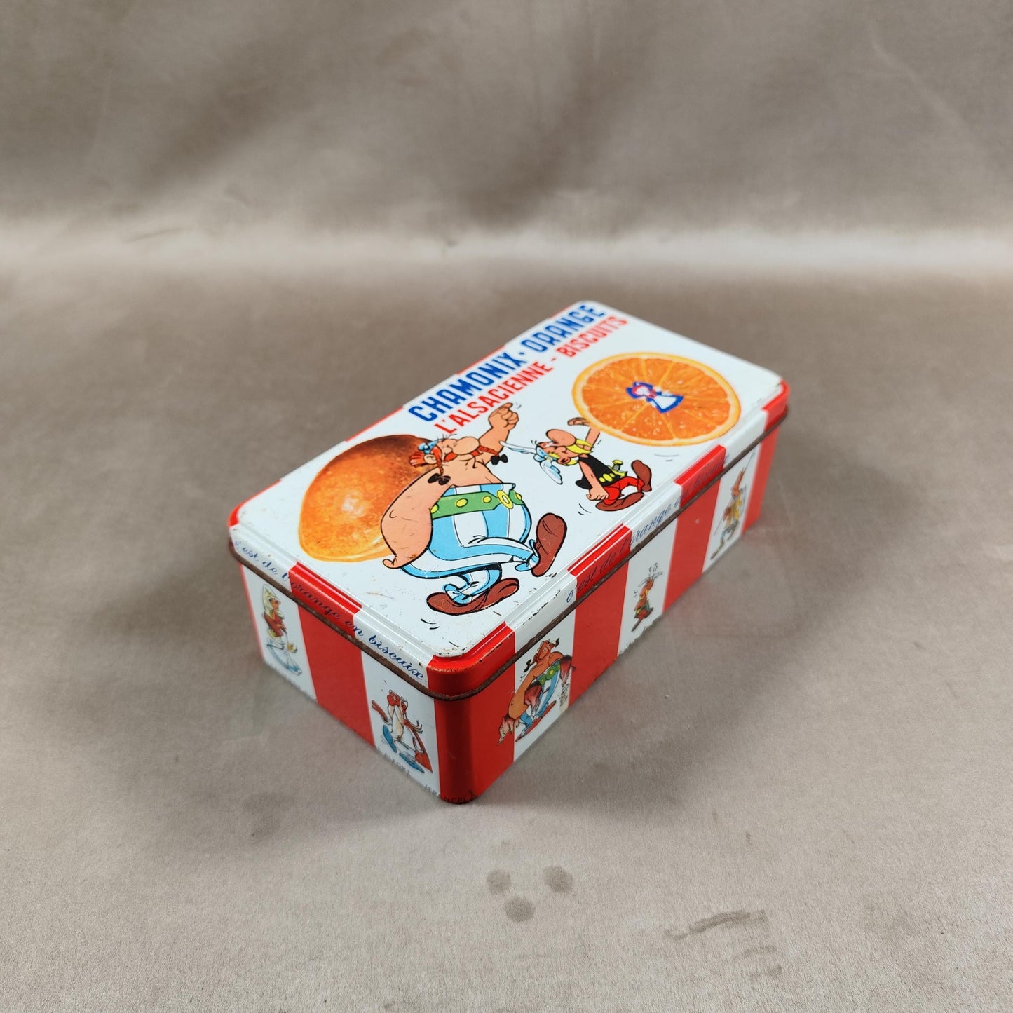 Boite à biscuits en tôle Astérix & Obélix Chamonix Orange Made in France Vintage 1970