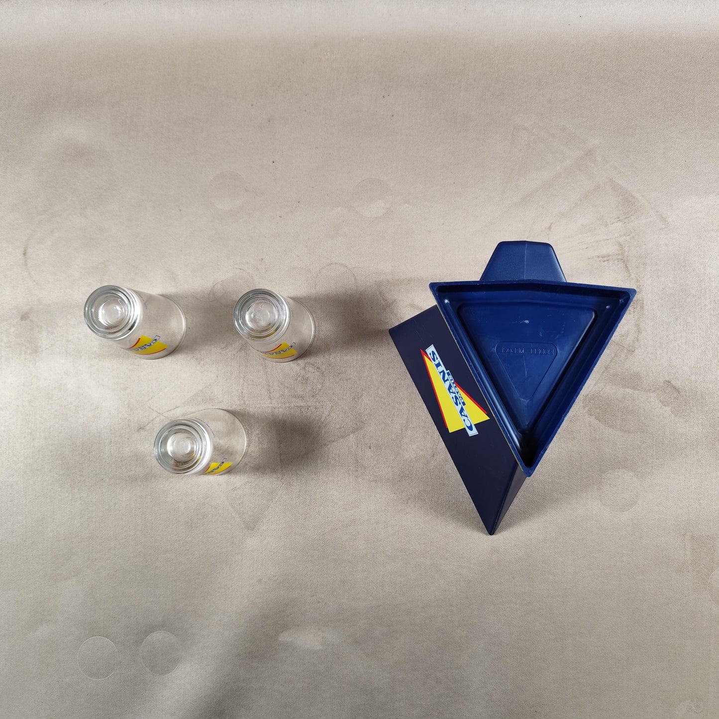 Lot de 3 verres et une Carafe Casanis Pastis bleue Made in France Vintage 1970