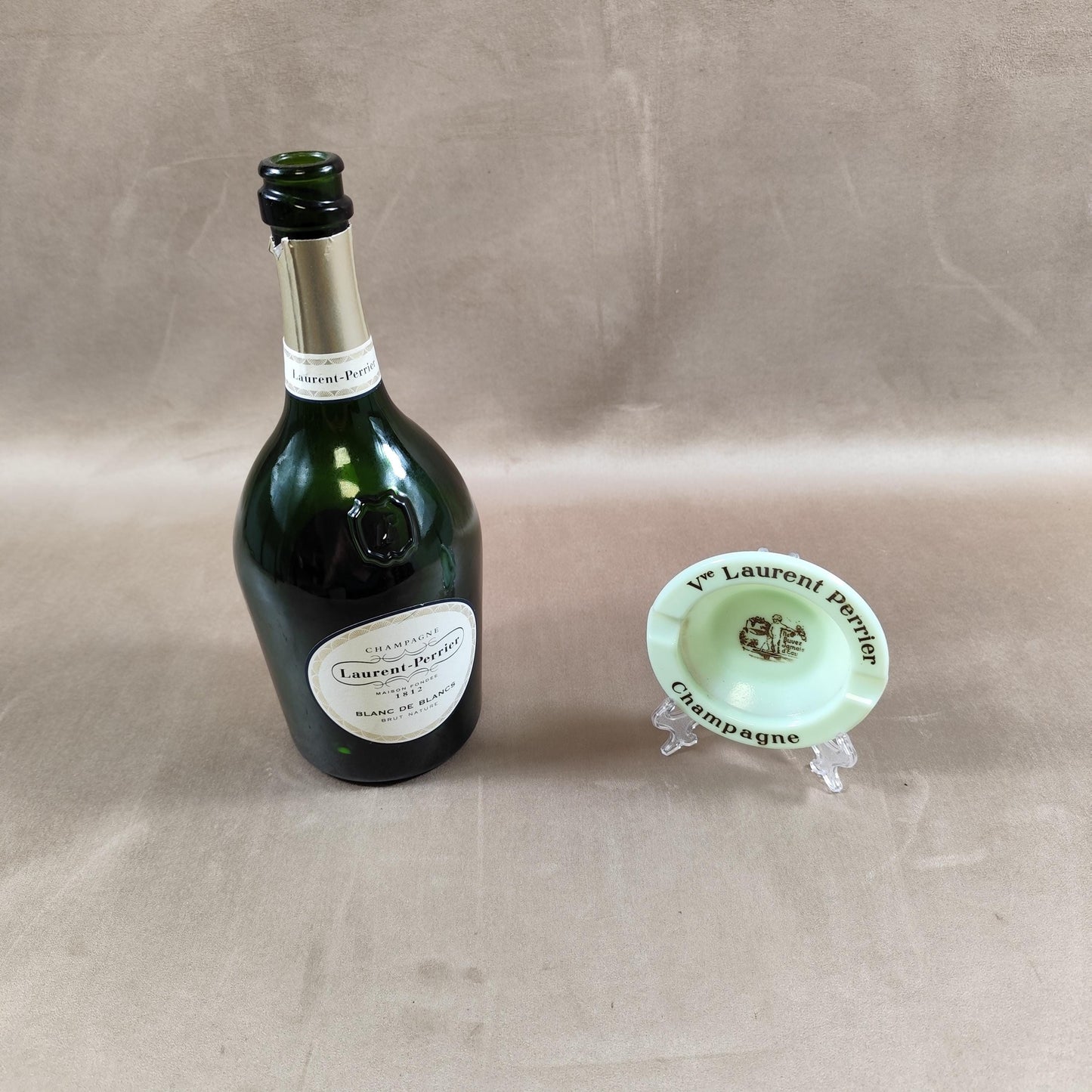 Cendrier Publicitaire Champagne Veuve Laurent Perrier en Porcelaine Made in France Vintage 1980