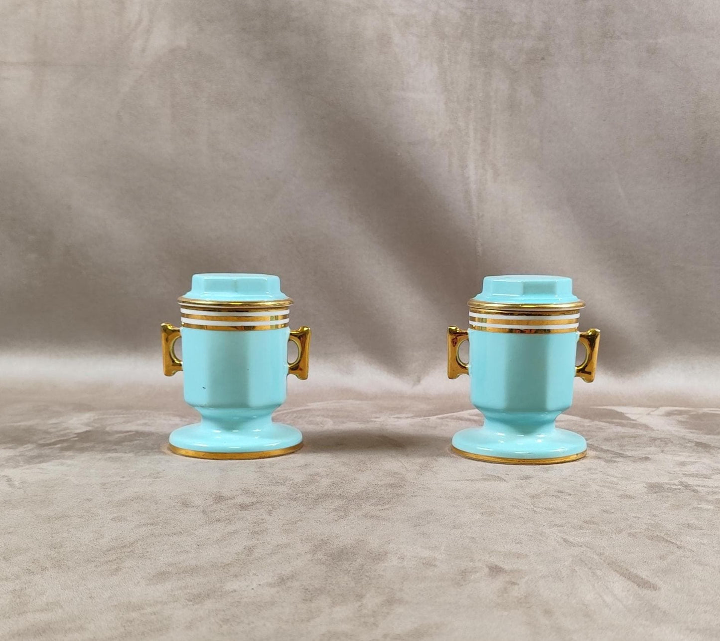 Lot de 2 filtres à Thé en porcelaine par Aluminite Made in France Vintage 1970