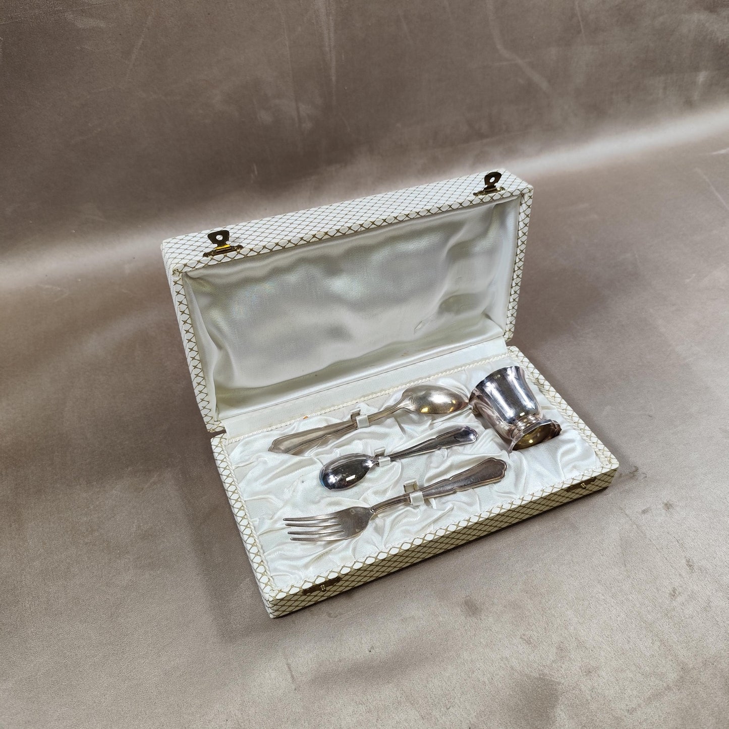 Ecrin Timbale de baptêmes en métal argenté Made in France Vintage 1970