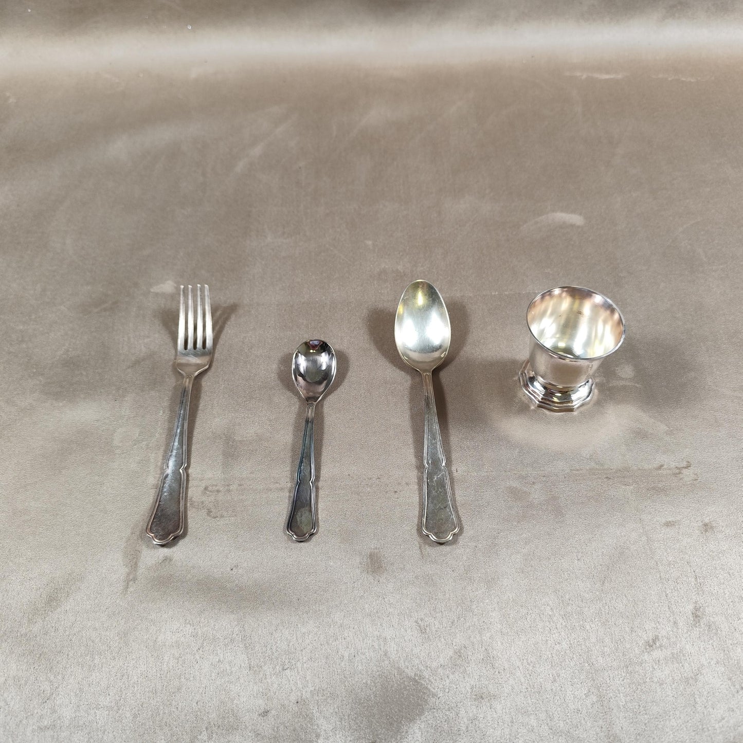 Ecrin Timbale de baptêmes en métal argenté Made in France Vintage 1970