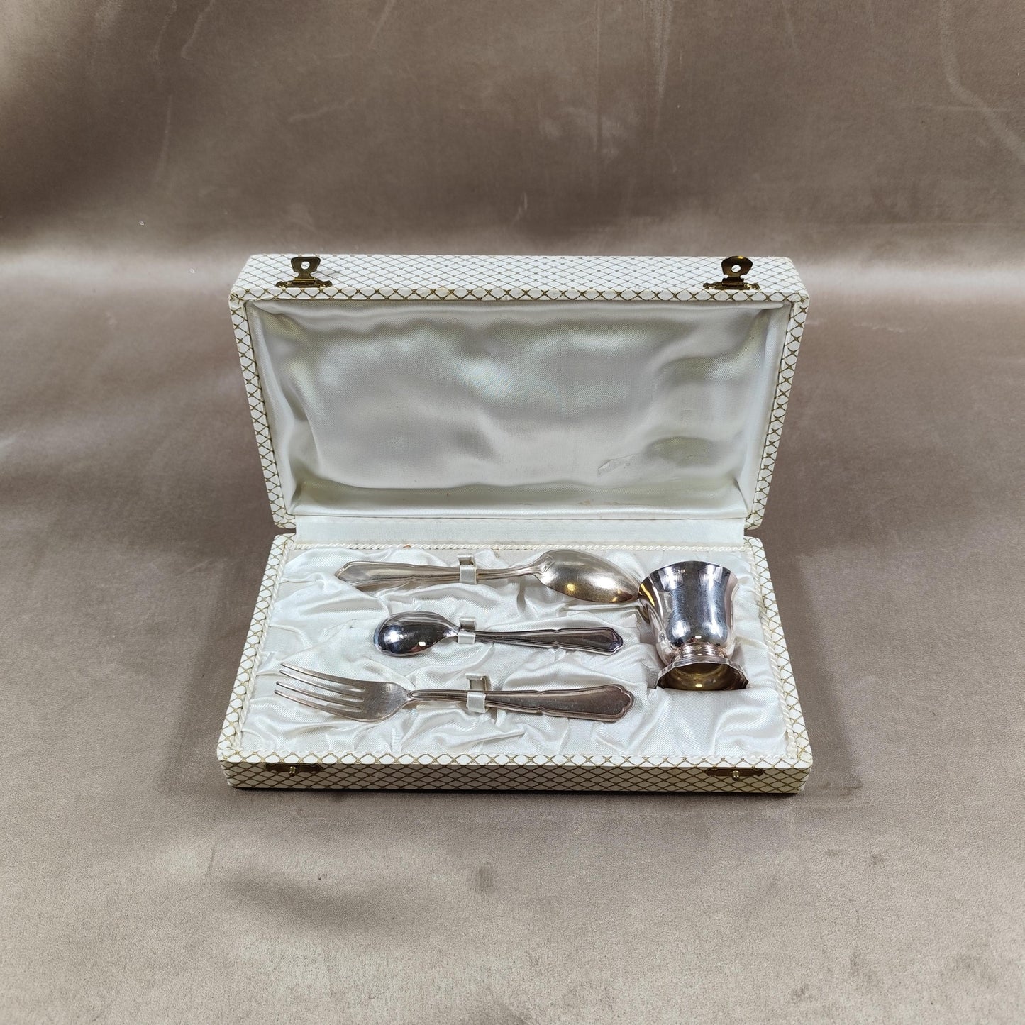 Ecrin Timbale de baptêmes en métal argenté Made in France Vintage 1970