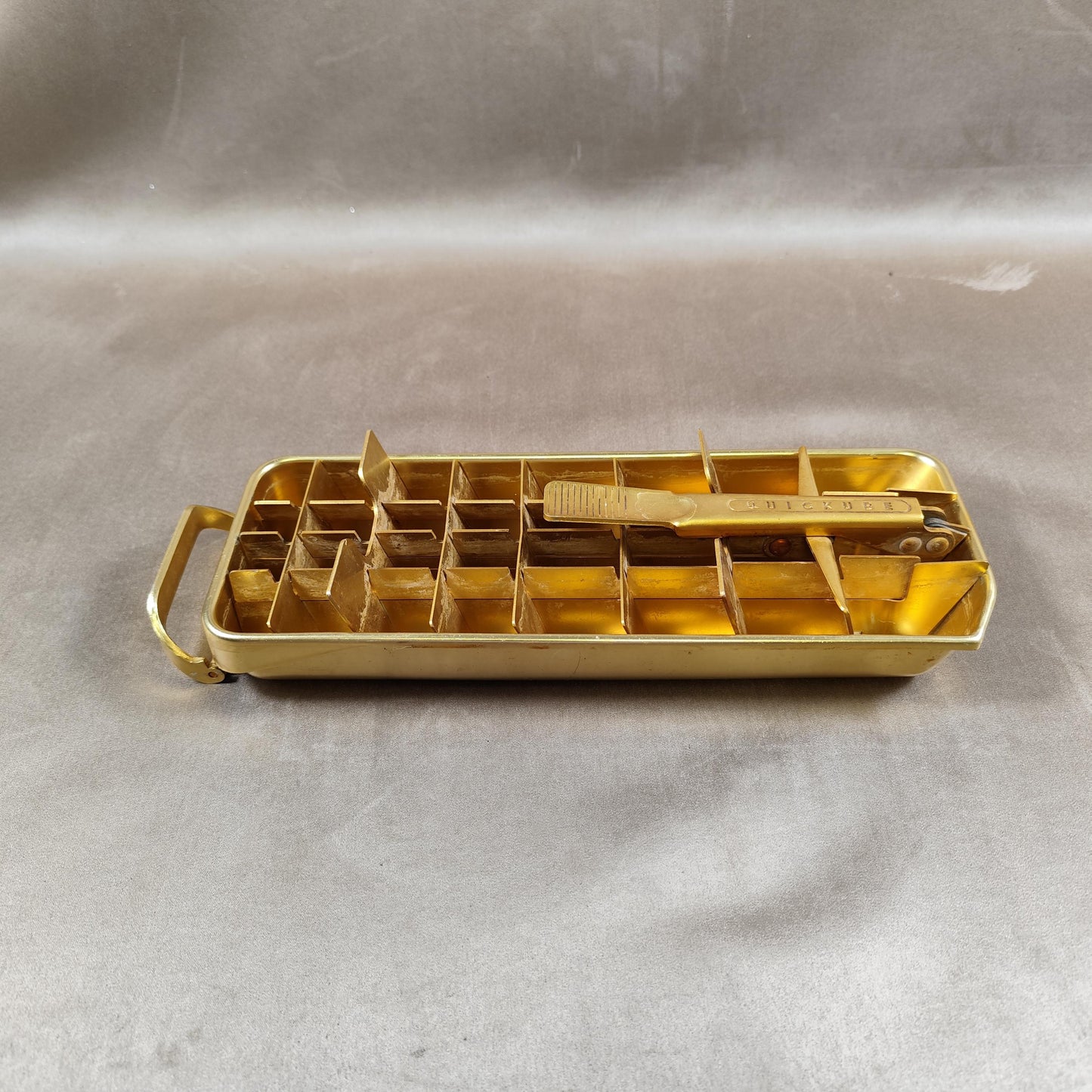 Bac à glaçons QUICKUBE en alu doré Made in France Vintage 1970