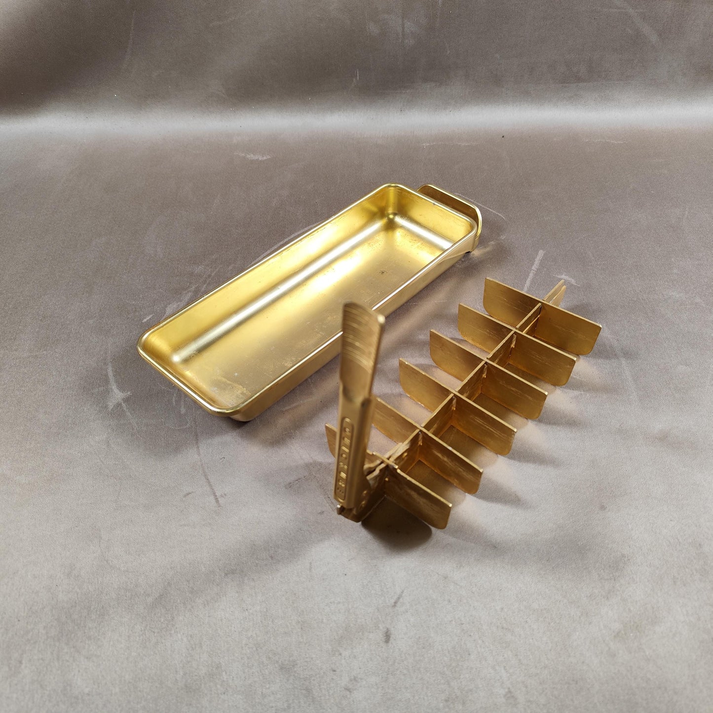 Bac à glaçons QUICKUBE en alu doré Made in France Vintage 1970