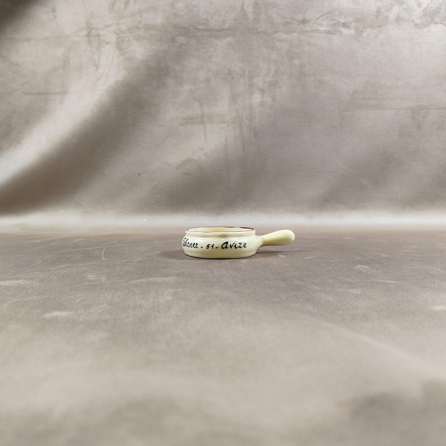 Caquelon décoratif Champagne Schlesser Fahrner Avize Décor fait main Made in France 1970