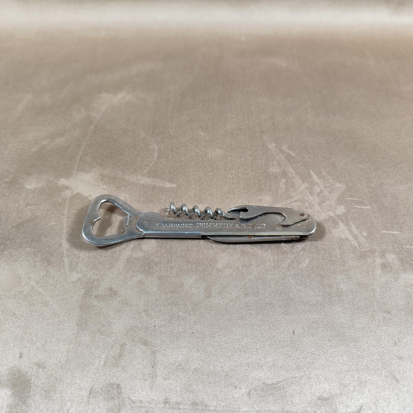 Décapsuleur, Tire-bouchon Champagne Pommery en métal Made in France Vintage 1970