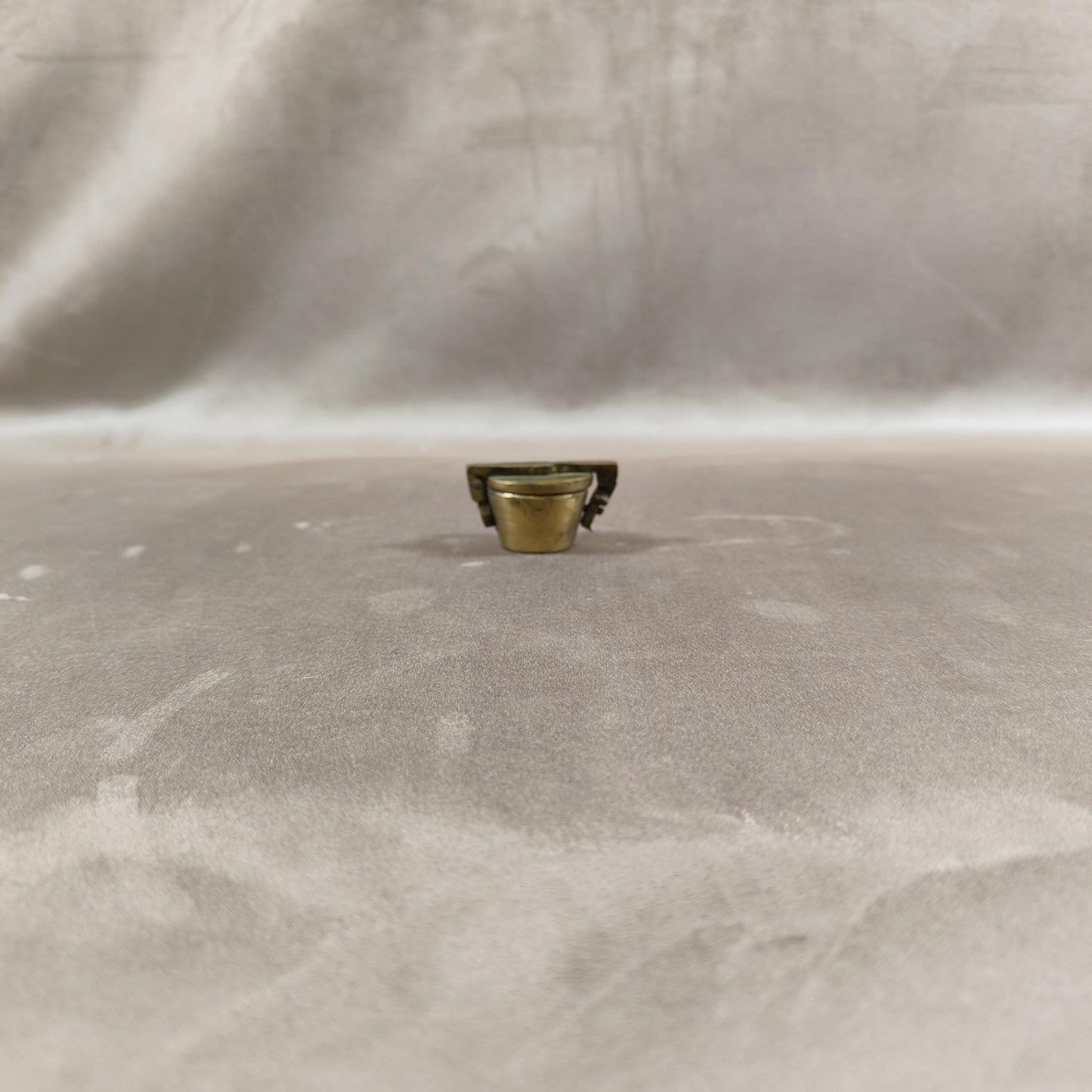 RARE Pile de poids en bronze dit "Pile de Charlemagne ou de Nuremberg" Made in France Vintage 1930