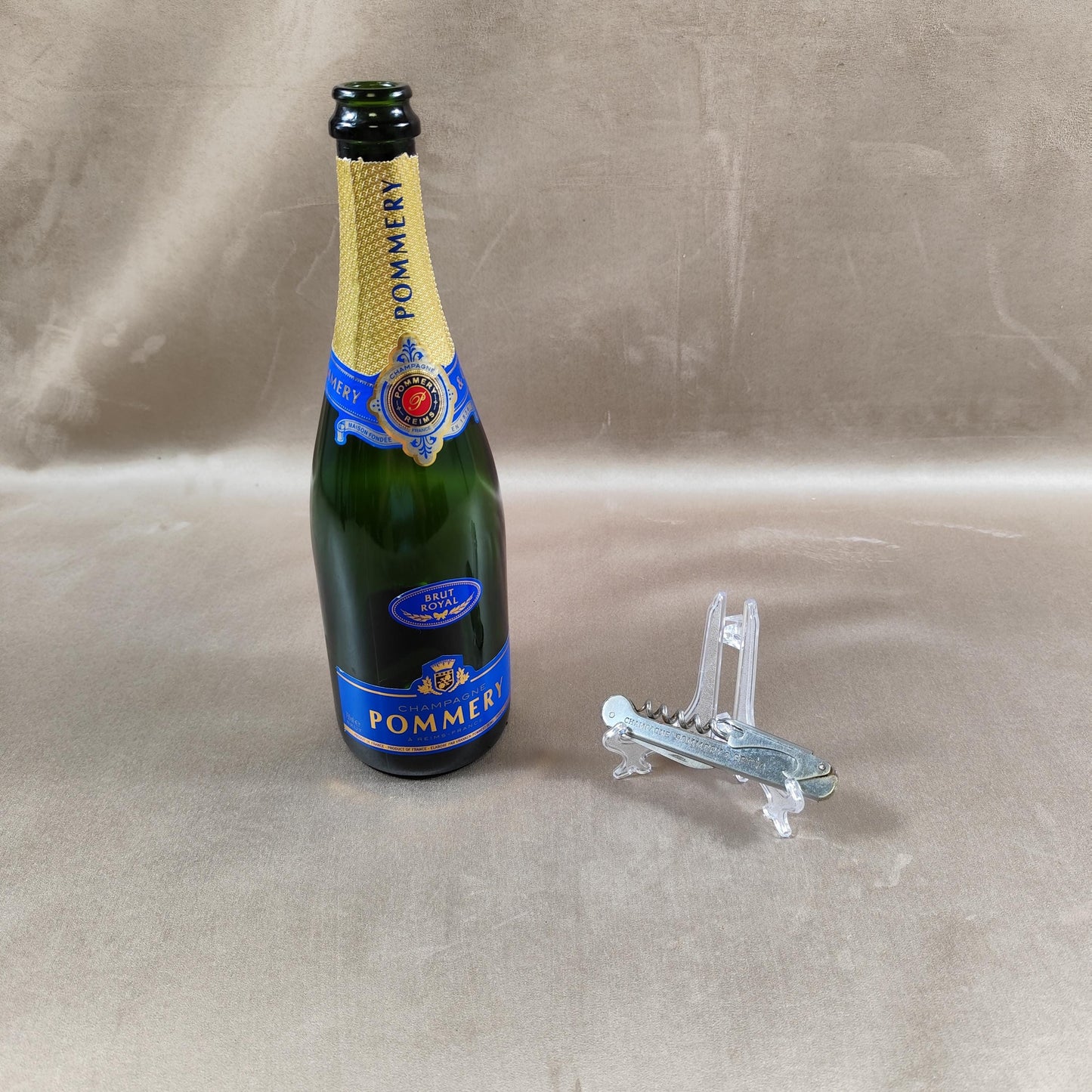 Décapsuleur, Tire-bouchon Champagne Pommery en métal Made in France Vintage 1970