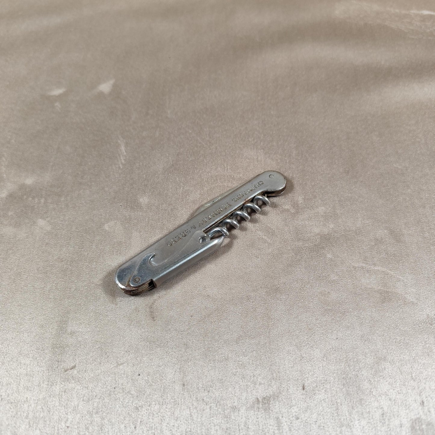 Décapsuleur, Tire-bouchon Champagne Pommery en métal Made in France Vintage 1970