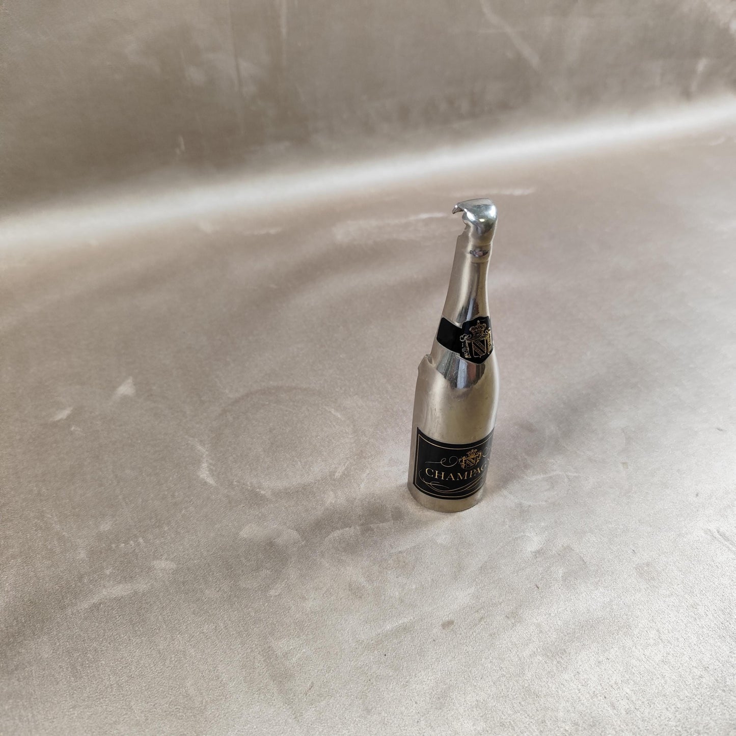 Décapsuleur, Ouvre bouteille Champagne en métal Made in France Vintage 1980