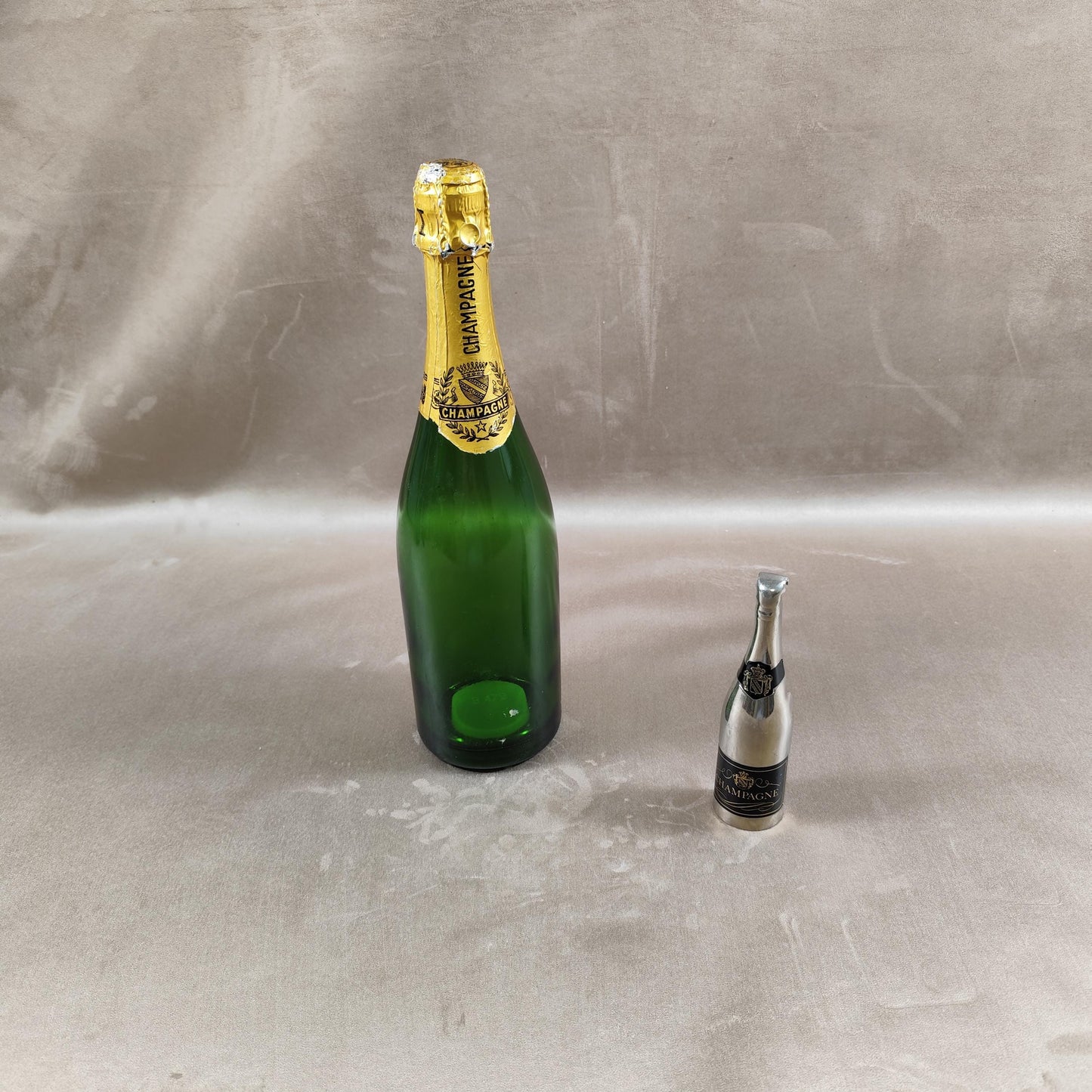 Décapsuleur, Ouvre bouteille Champagne en métal Made in France Vintage 1980