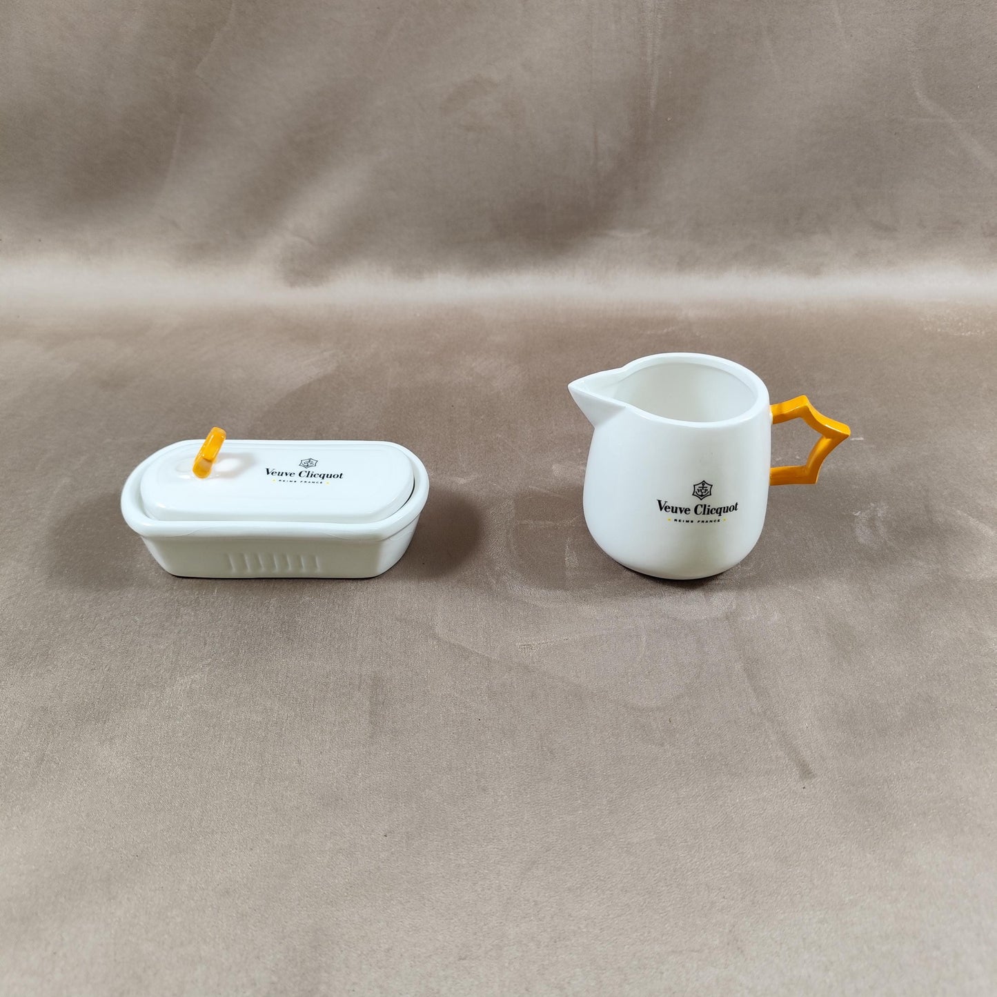 VERY RARE Service de table Champagne Veuve Clicquot Ponsardin en faïence Made in France Vintage 1980