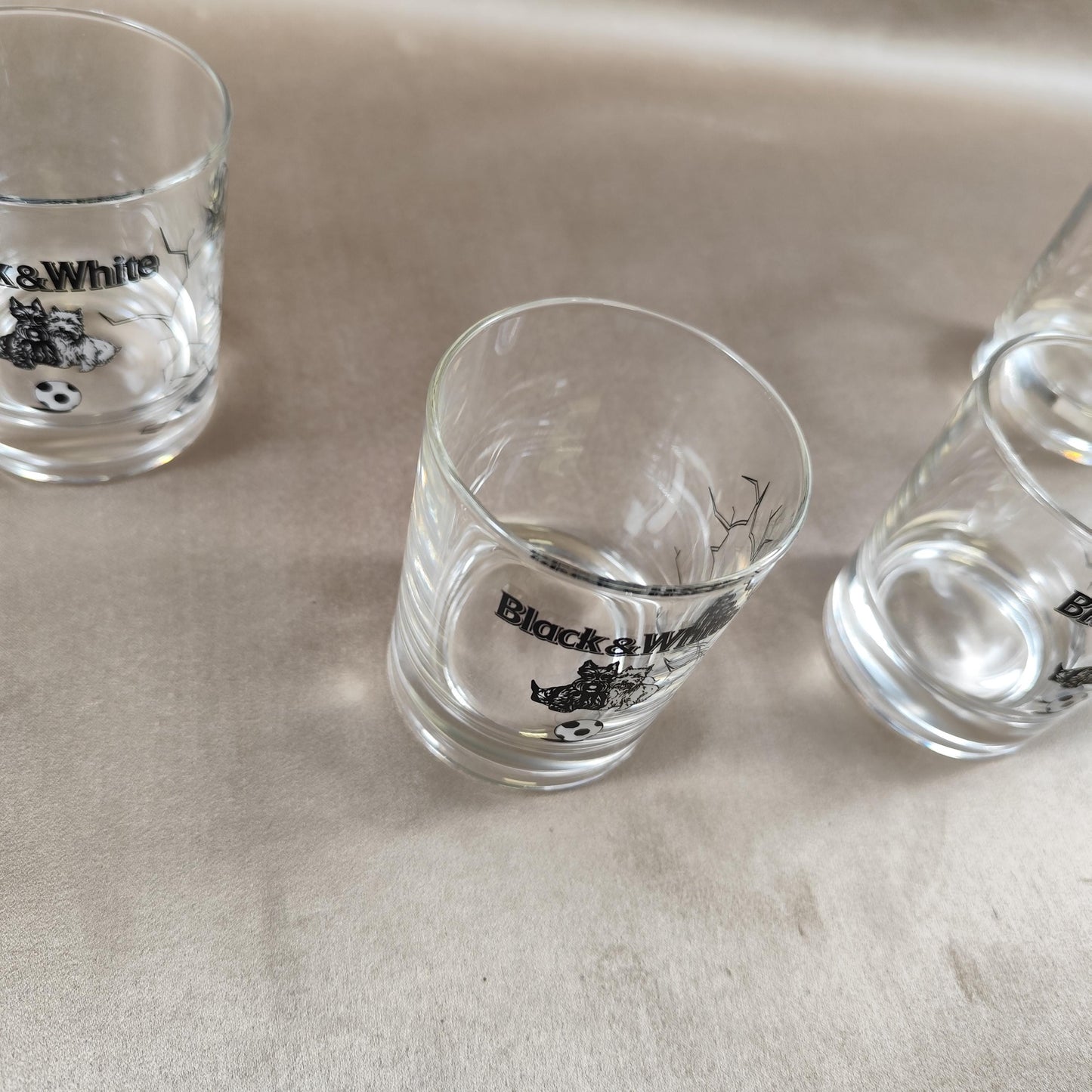 Lot de 4 verres Black & White Whisky en verre Made in France Vintage 1990