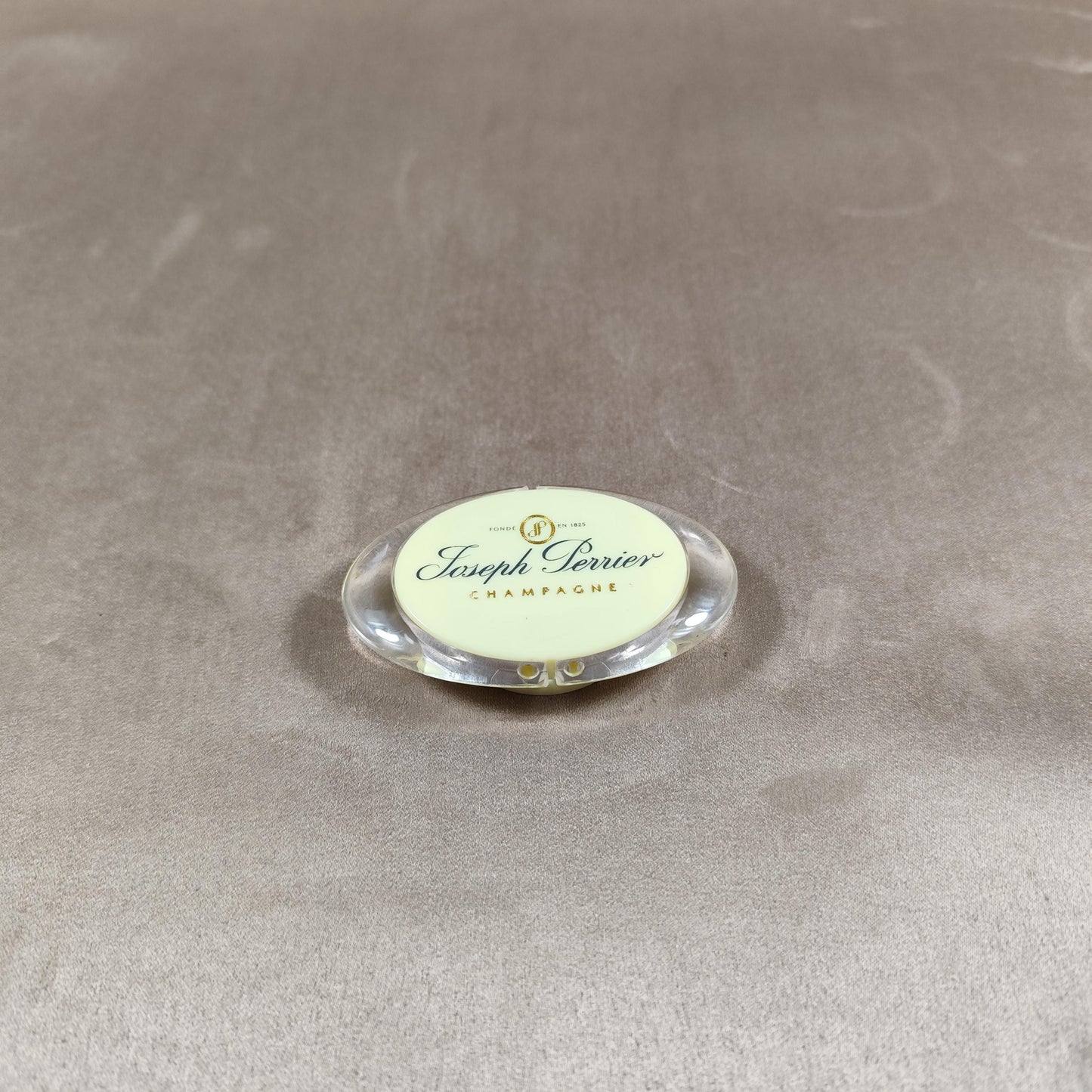 Bouchon stoppeur en plastique pour bouteille de Champagne Joseph Perrier Made in France Vintage 1990