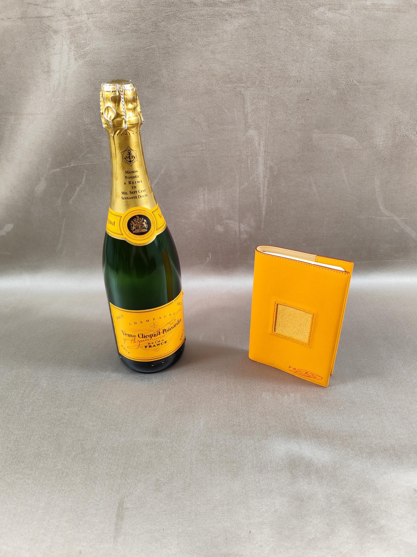 Carnet Champagne Veuve Clicquot Ponsardin en cuir galuchat Made in France Vintage 1990