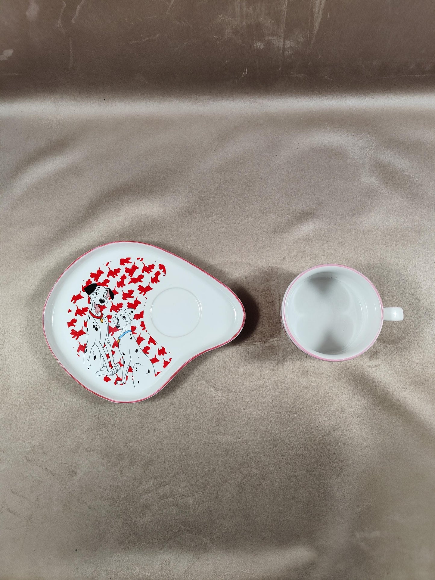 Service à petit déjeuner Walt Disney 101 dalmatiens Made in France Vintage 1990