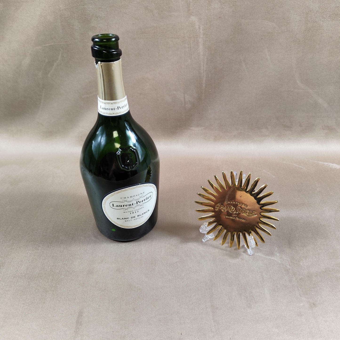 Aimant Magnet Champagne Laurent-Perrier Cuvée Grand Siècle en Métal Made in France Vintage 1980