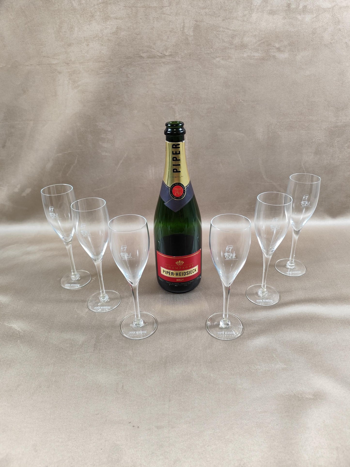 Lot de 6 flûtes à Champagne Piper-Heidsieck par Jean Paul Gaultier en cristal Made in France Vintage 1990