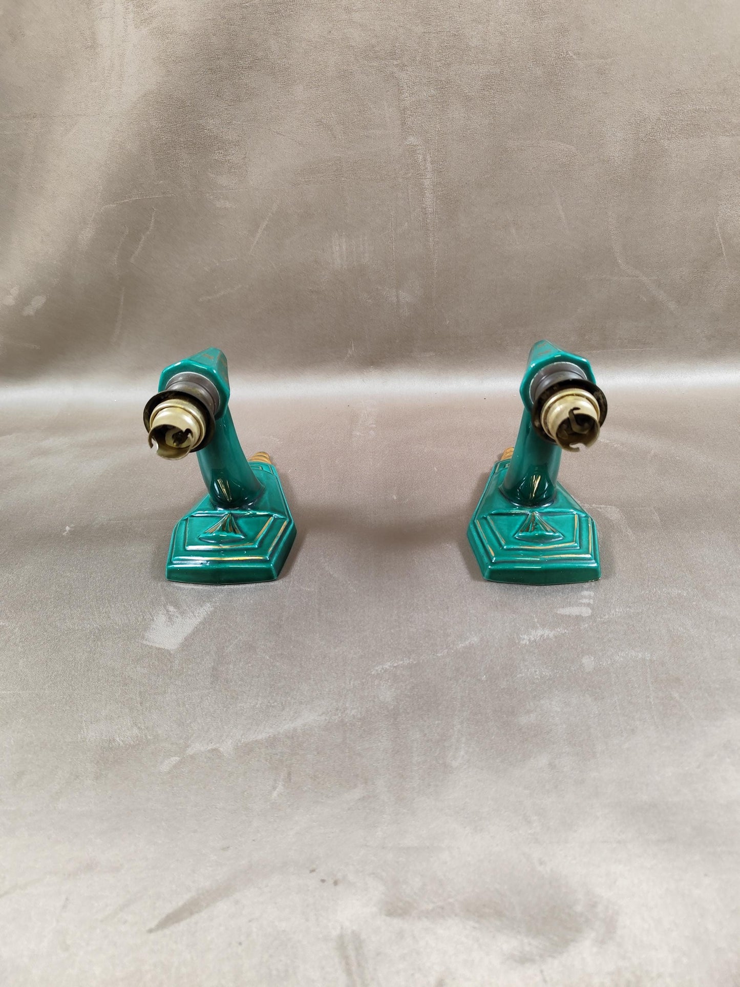 Lot de 2 appliques murales Art déco en céramique émaillée verte et dorée Made in France Vintage 1940