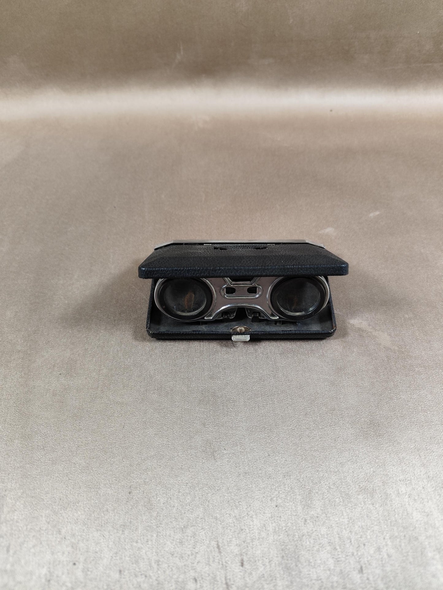 Paire de jumelles pliantes de spectacle Made in Japan Vintage 1960