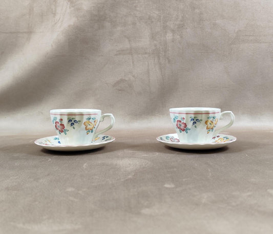 Lot de 2 tasses à thé à décor de fleurs Churchill Made in England Vintage 1970