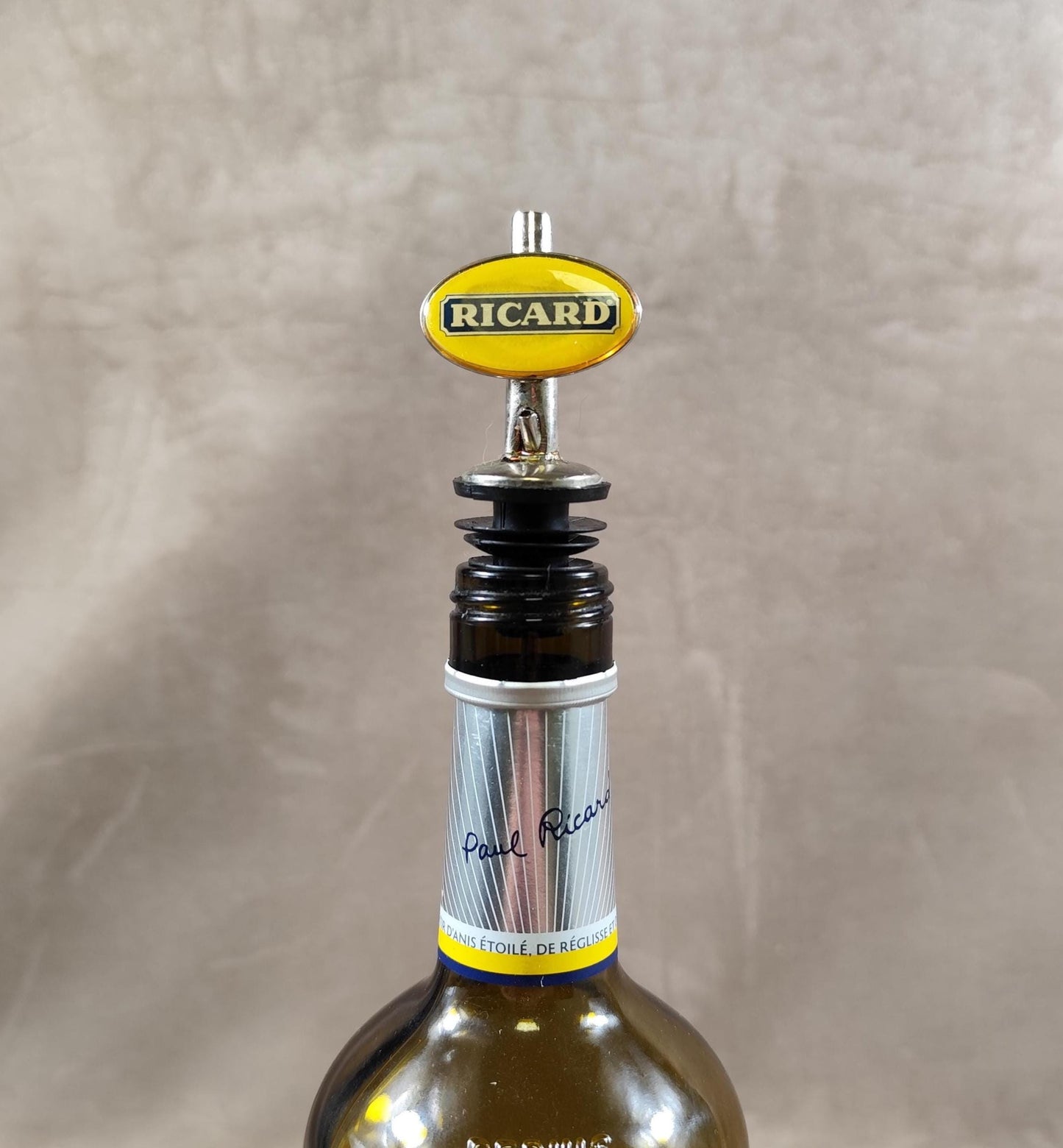 Bouchon de bouteille Ricard en plastique et métal Made in France Vintage 1980