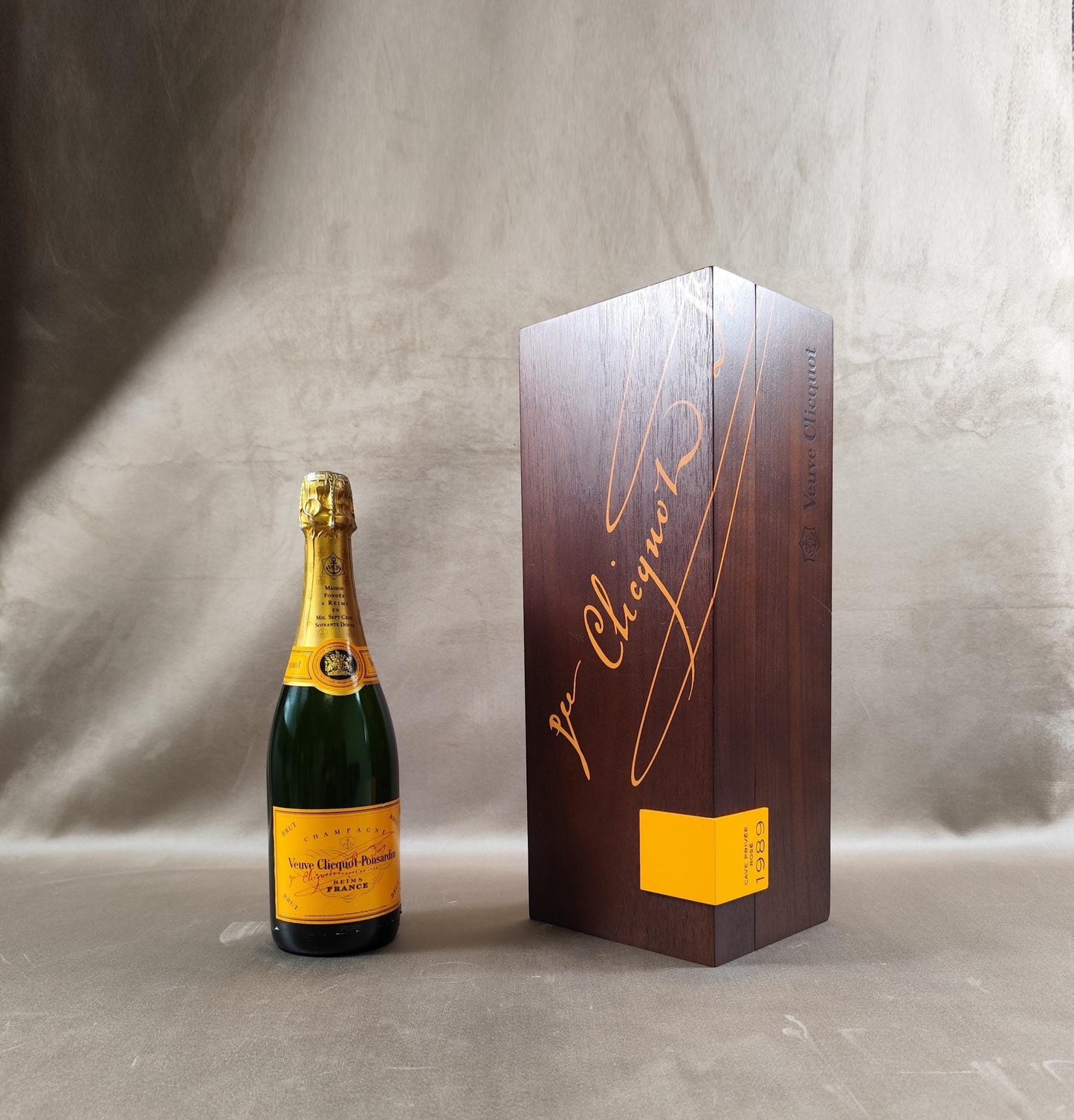 Caisse en bois pour Magnum Champagne Veuve Clicquot Made in France Vintage 1980