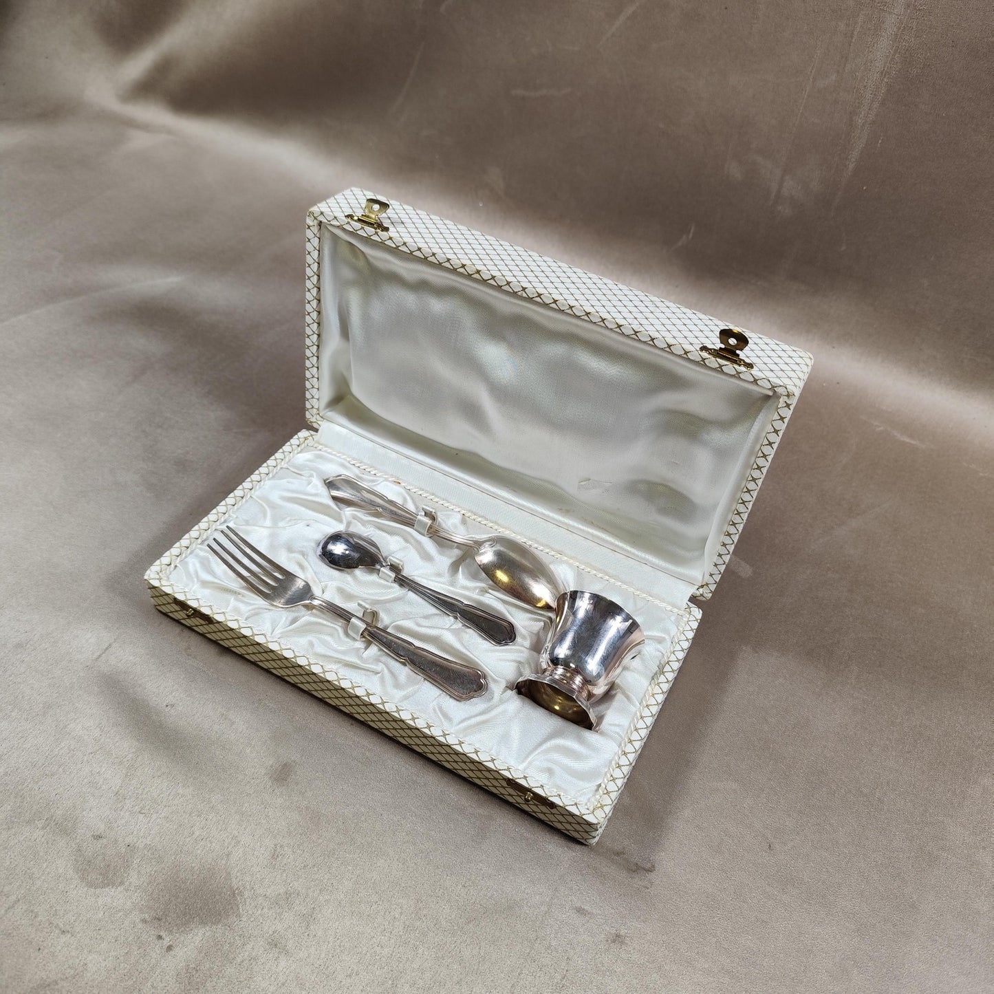 Ecrin Timbale de baptêmes en métal argenté Made in France Vintage 1970