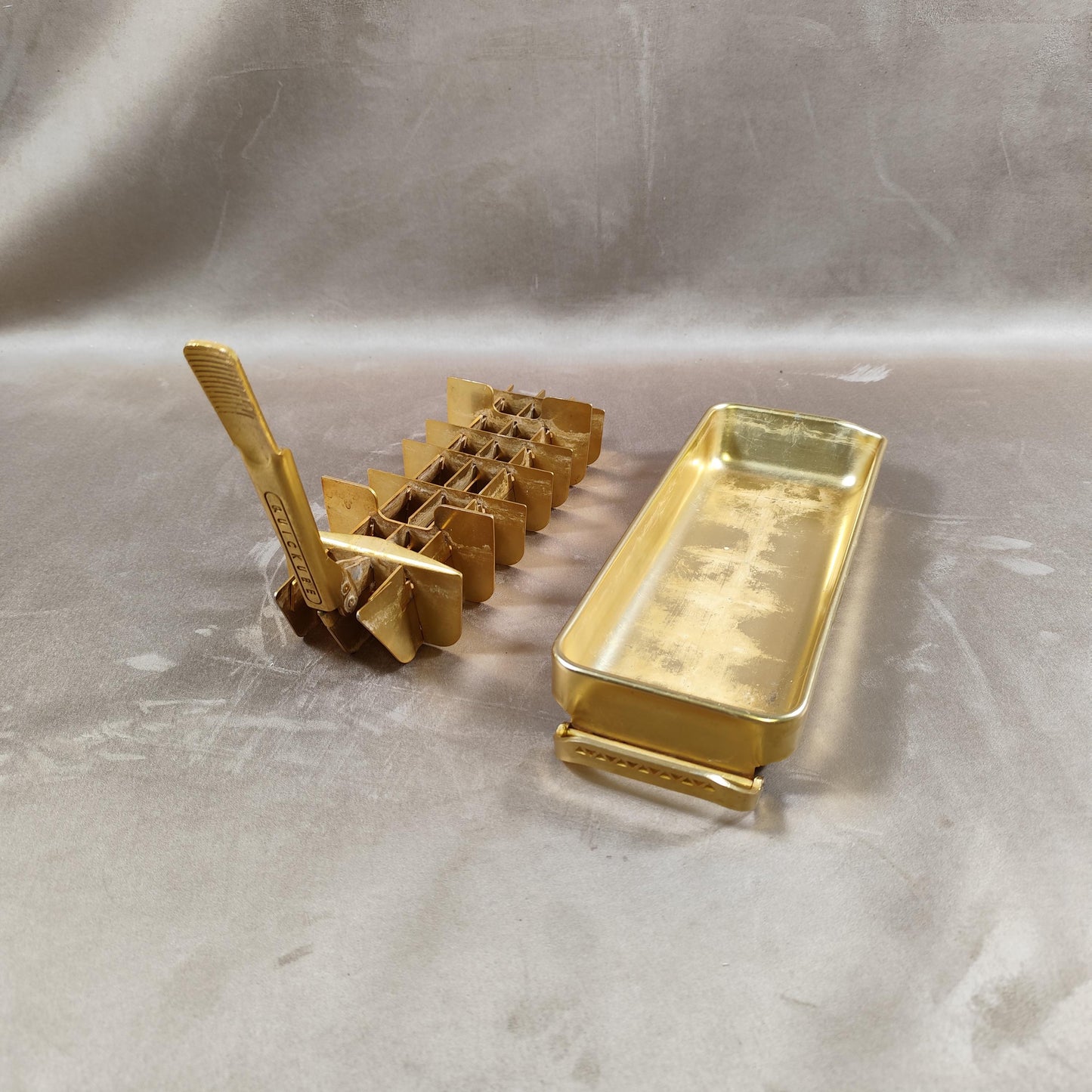 Bac à glaçons QUICKUBE en alu doré Made in France Vintage 1970