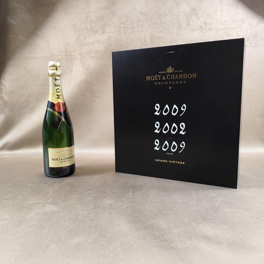 Caisse en bois pour bouteilles de champagne Moet & Chandon Made in France Vintage 2000