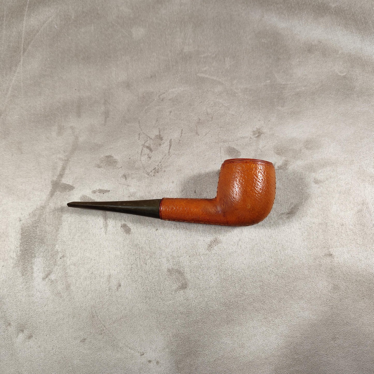 Pipe en Bois et cuir vintage Made in France Vintage 1960