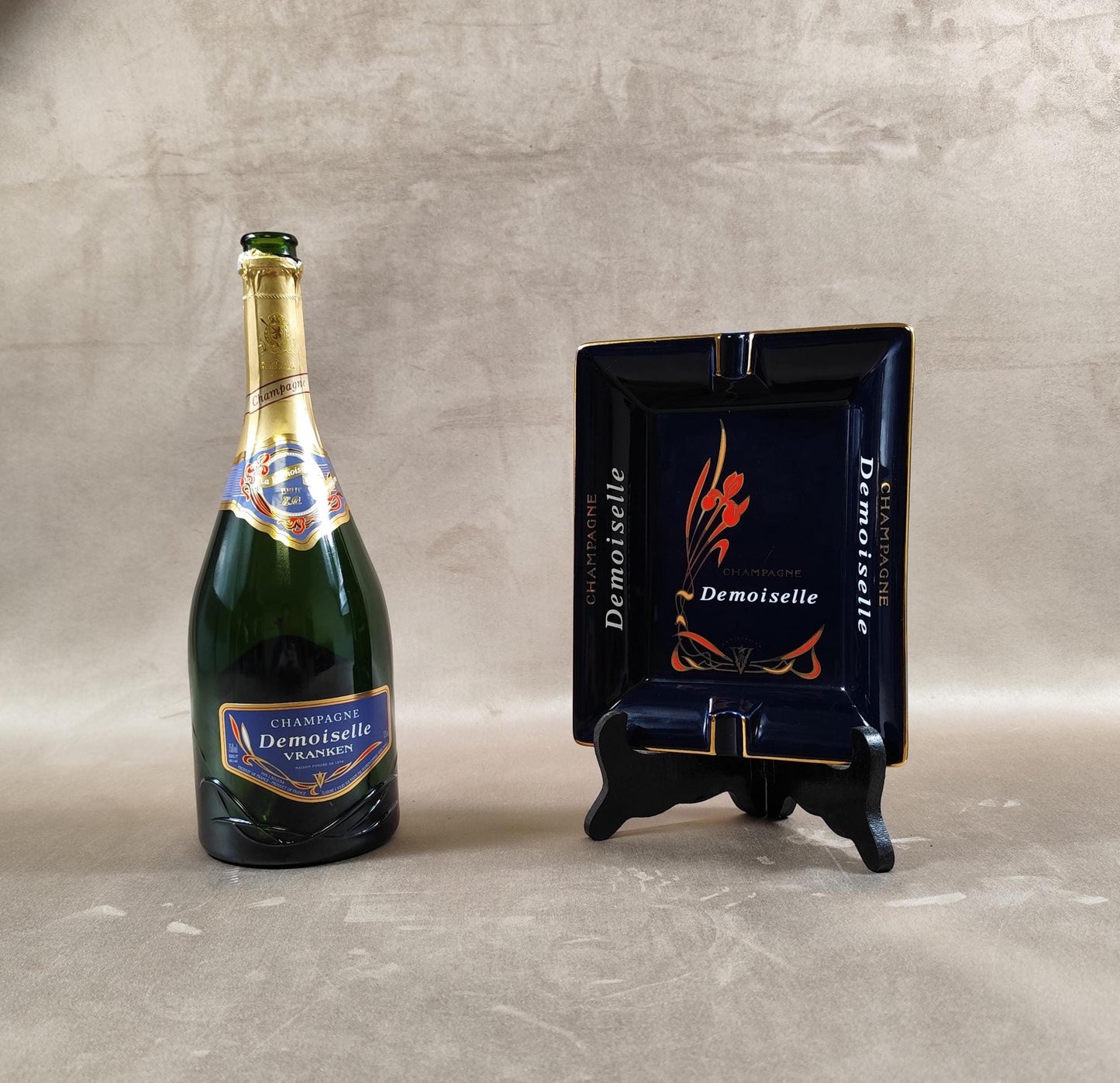 RARE Cendrier Publicitaire Champagne Demoiselle Vranken par Revol Made in France Vintage 1970