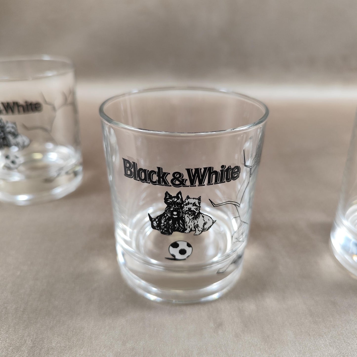 Lot de 4 verres Black & White Whisky en verre Made in France Vintage 1990