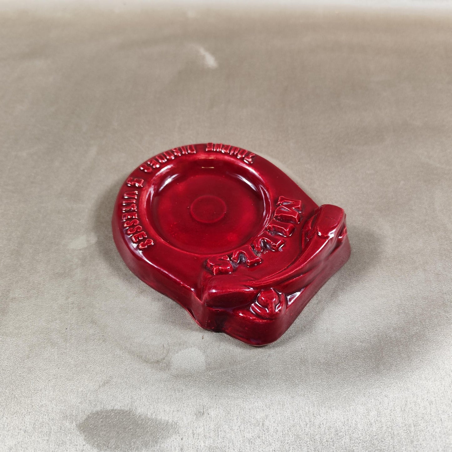 Cendrier en forme de tourne disque Mills Made in France Vintage 1980