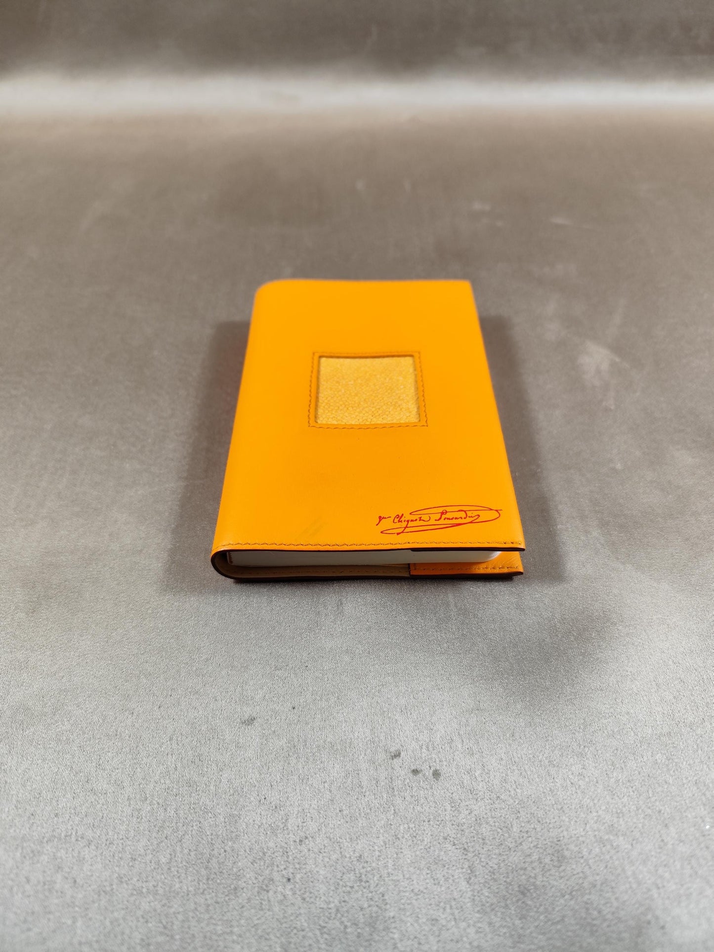 Carnet Champagne Veuve Clicquot Ponsardin en cuir galuchat Made in France Vintage 1990