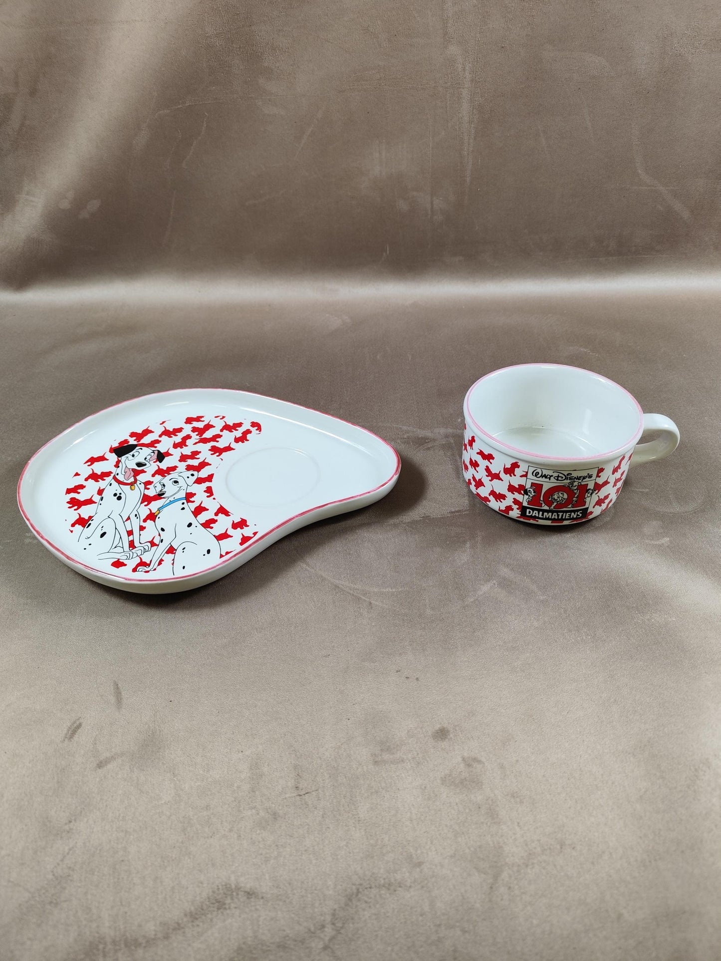 Service à petit déjeuner Walt Disney 101 dalmatiens Made in France Vintage 1990
