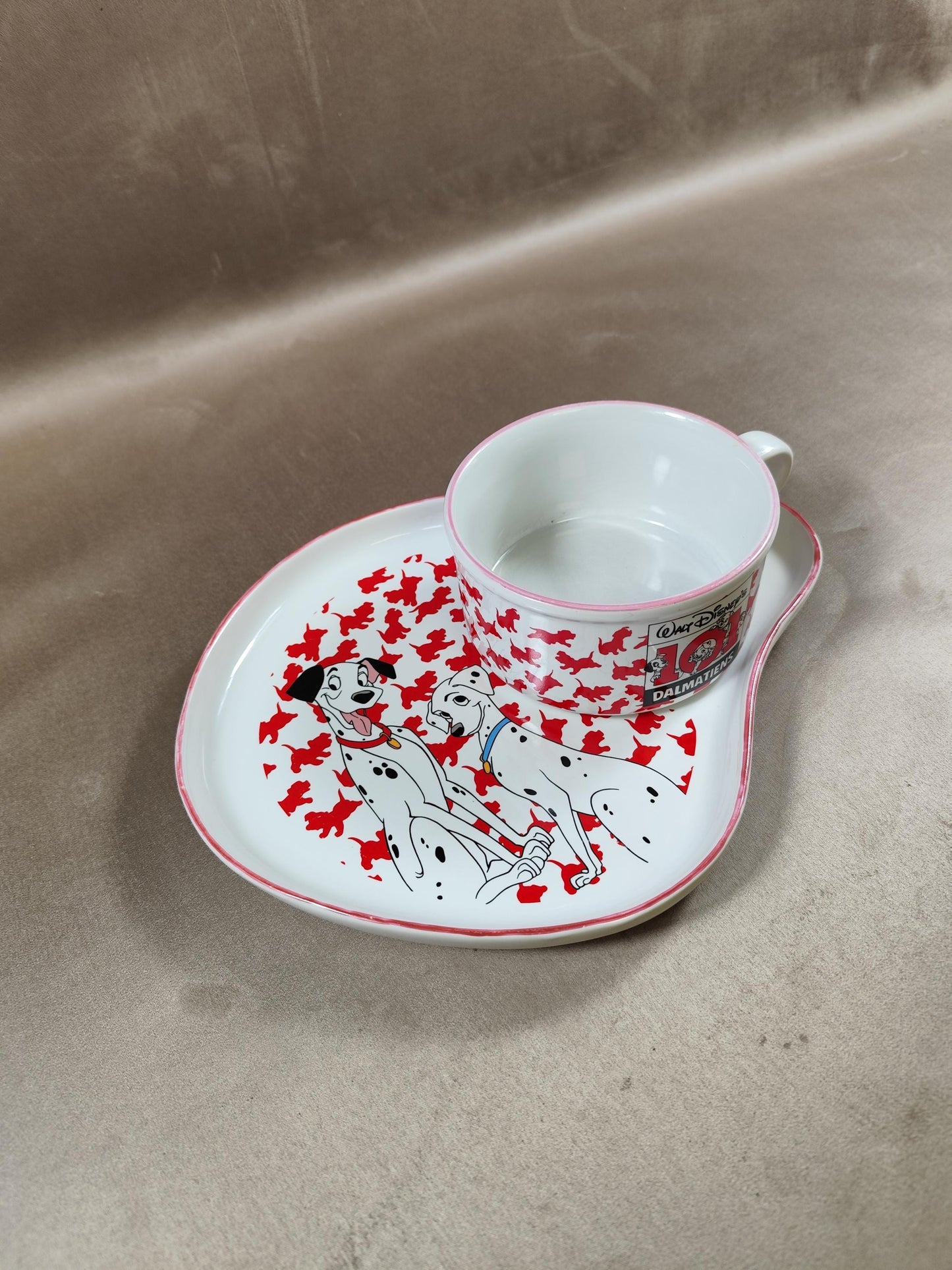 Service à petit déjeuner Walt Disney 101 dalmatiens Made in France Vintage 1990