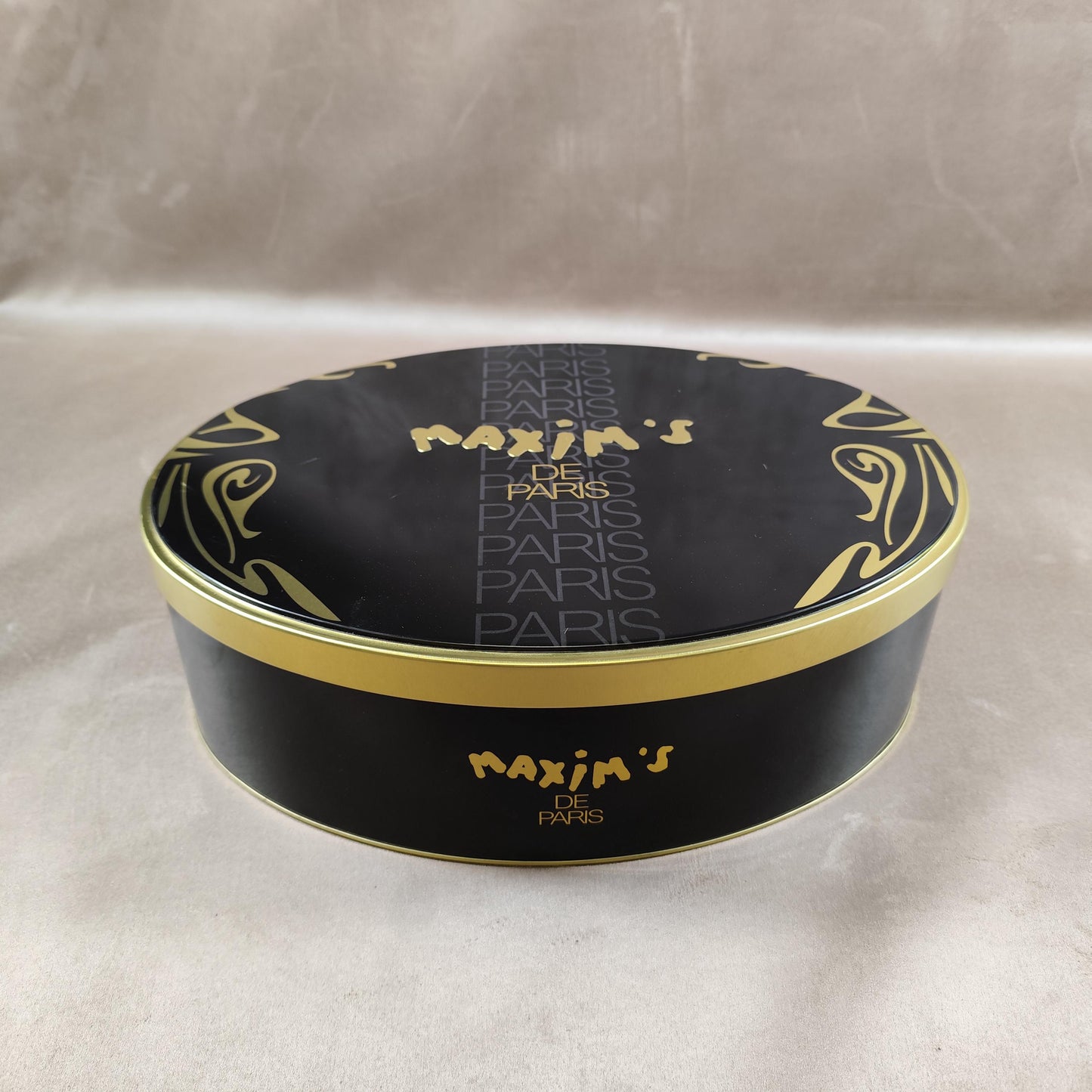 Boite Maxim's de Paris en aluminium Made in France Vintage 1970