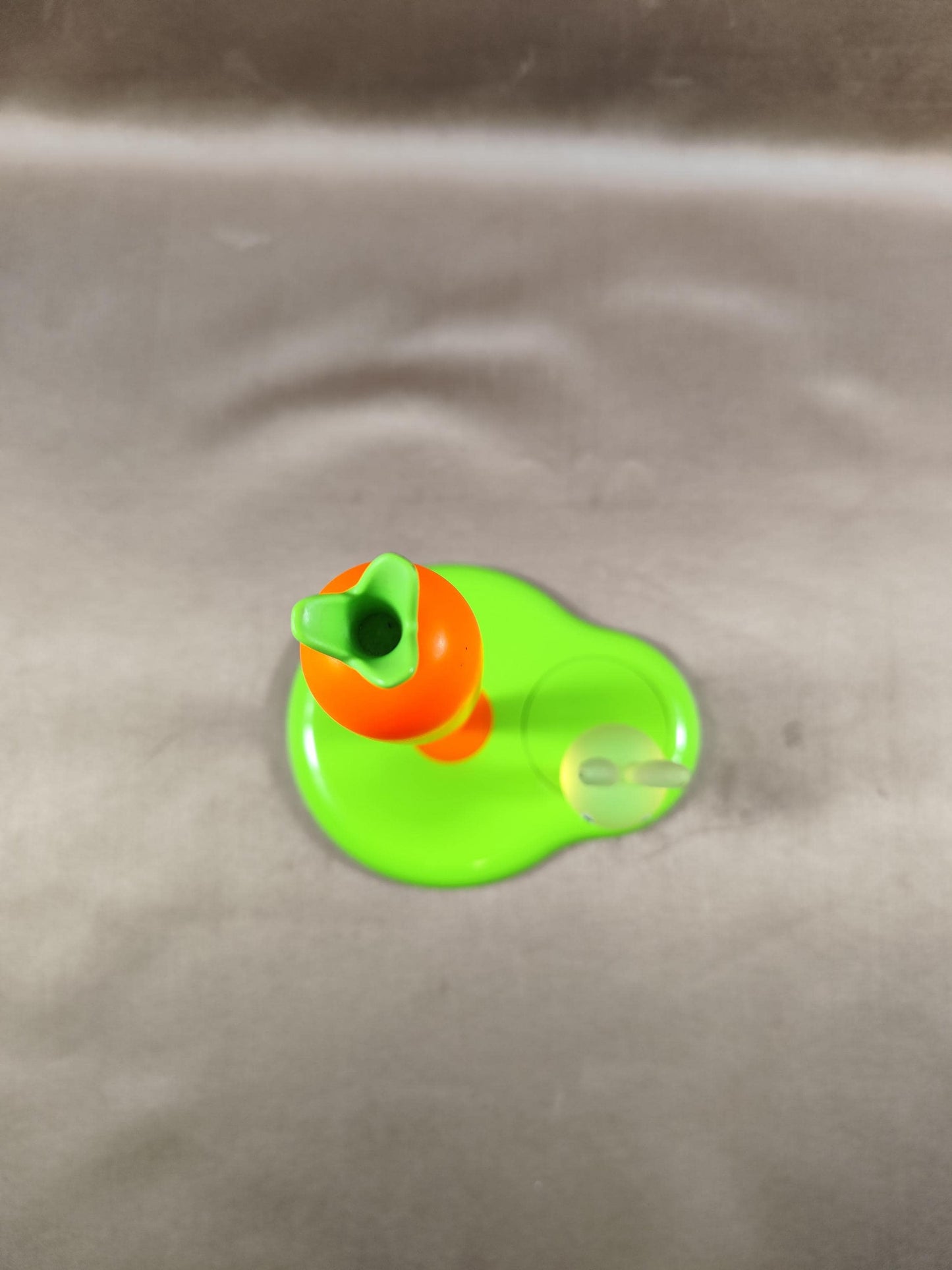 Distributeur d'essuie tout "Bunny & Carrot" design Alessi par Stefano Giovannoni Made in France Vintage 2002