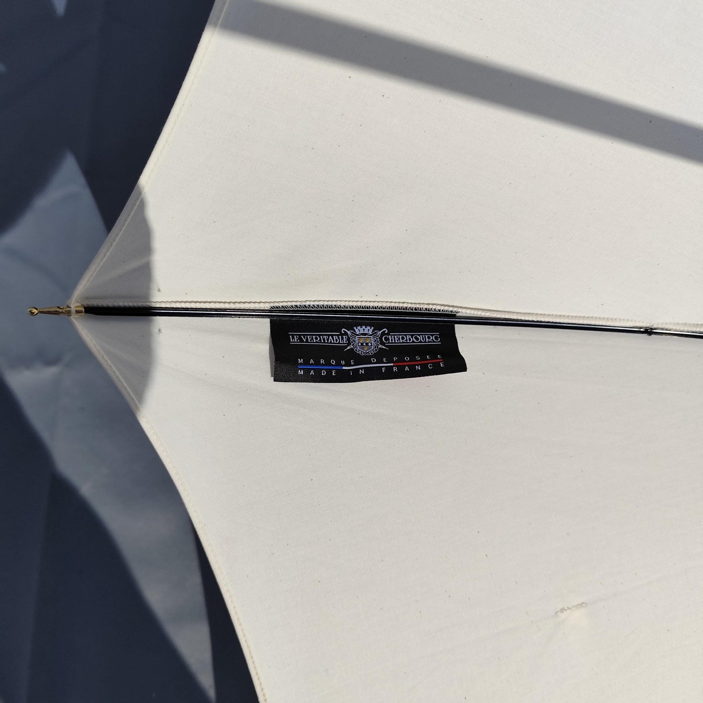 RARE Parapluie de Cherbourg Champagne Moët & Chandon Made in France Vintage 1990