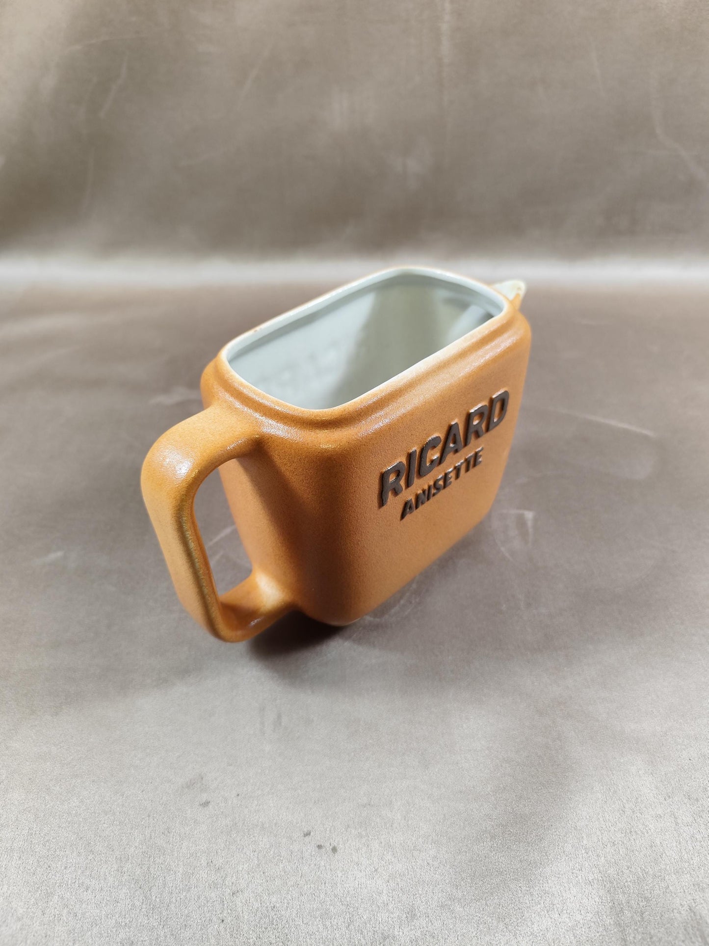 Pichet Ricard en céramique marron Made in France Vintage 1970