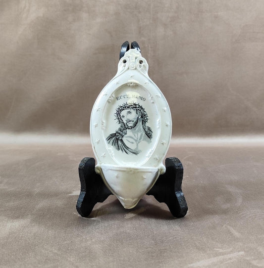 Bénitier en faience décor Christ à couronne d'épine ECCE HOMO Made in France Vintage 1900