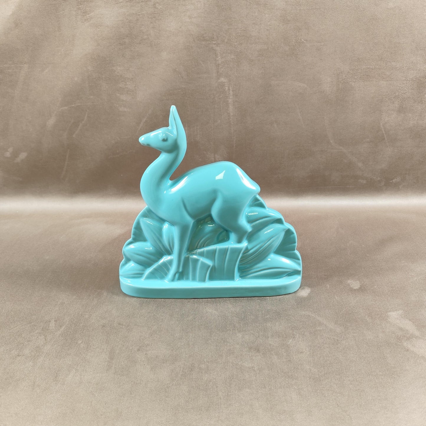 Cerf Art Déco signé St Clément en faïence émaillée bleu numéroté 587-2 Made in France Vintage 1930