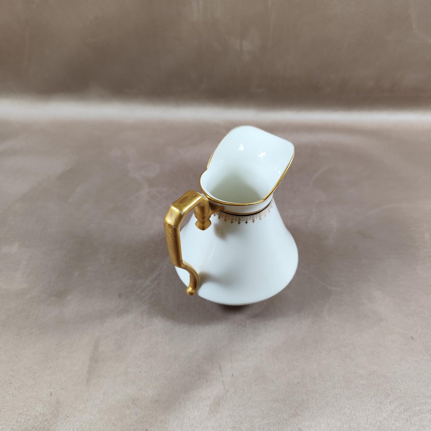 Pichet pot à lait Mansard Rue de Paradis en porcelaine blanche Made in France Vintage 1900