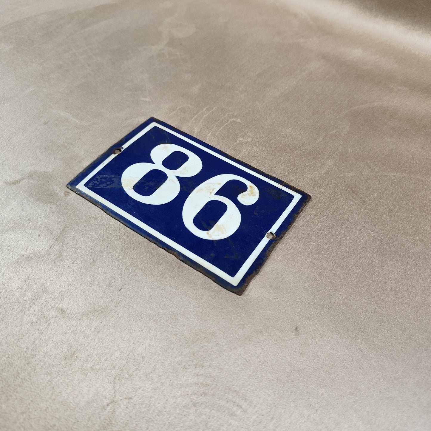 RARE Plaque de rue de ville Française Numéro 86 en tôle émaillée bleue Made in France Vintage 1900