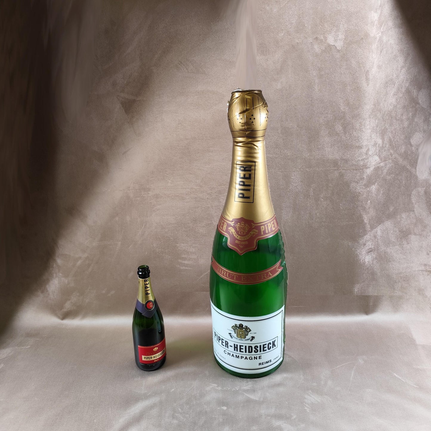 Bouteille de Champagne Gonflable XXL Piper-Heidsieck Made in France Vintage 1990