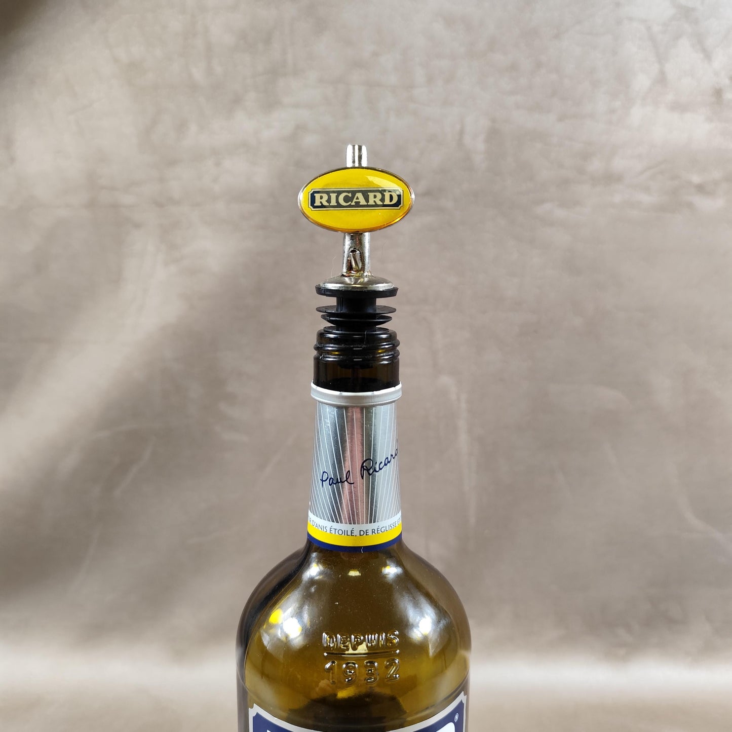 Bouchon de bouteille Ricard en plastique et métal Made in France Vintage 1980