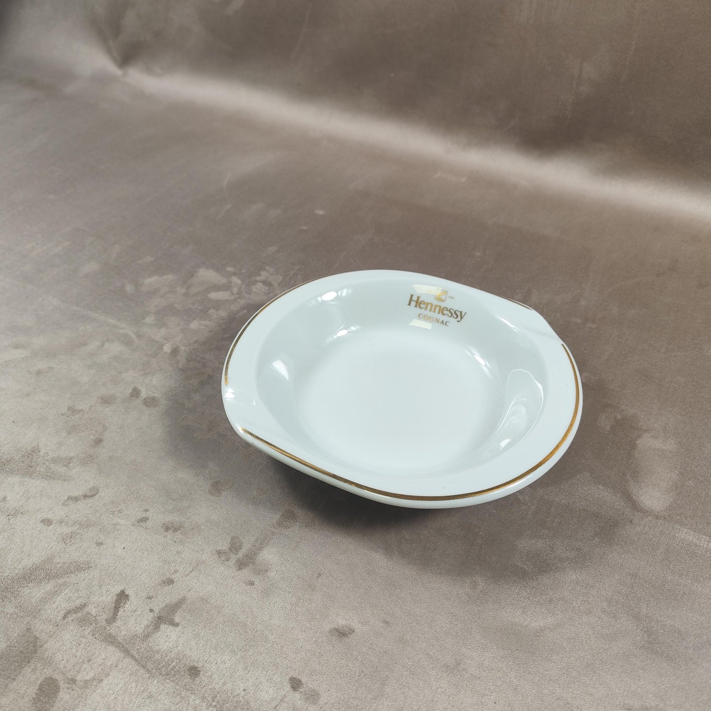 Cendrier XXL Cognac Hennessy en céramique par Bernardaud Limoges Made in France Vintage 1970