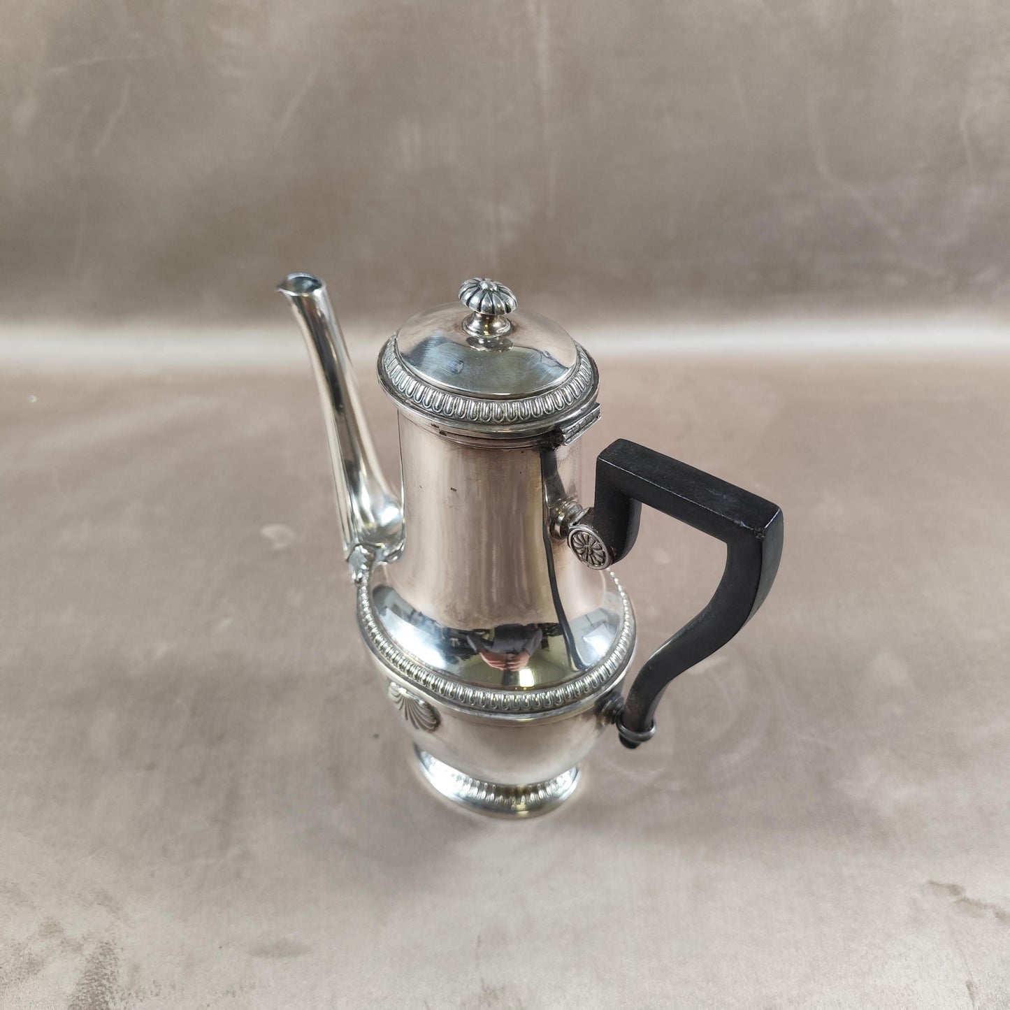 Cafetière verseuse en métal argenté Christofle Gallia modèle Vendome Made in France 1900